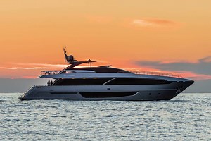 Riva 100' Corsaro is now available. The majestic spearhead is impossible to ignore. #LeeMarineOfficial #RivaYachts | Lee Marine