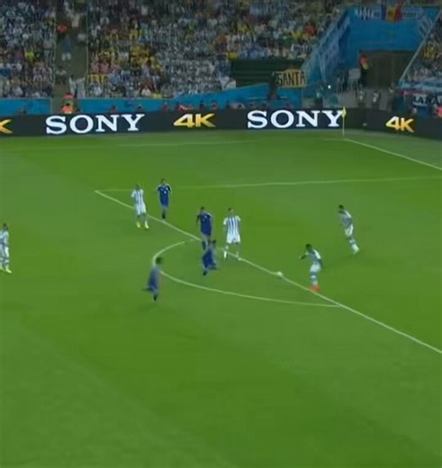 🔙 Se cumplen 12 años de la RABONA de Marcos Rojo ante Bosnia en la Copa del Mundo.