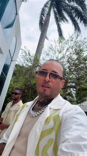 Sunset Party en Playa Blanca el 1 de enero