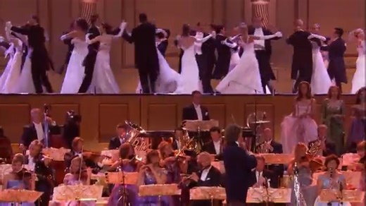 18K views · 1.2K reactions | 殺This wonderful performance is a prime example of the King of Waltz & JSO! Congratulations, Maestro André!殺 | Classical Art | Facebook