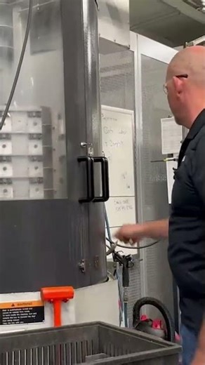 Staubs Linear Pallet Pool enables rapid pallet transfer & precise positioning repeatability