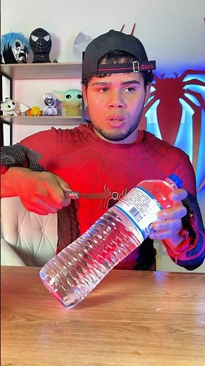 Como abrir uma garrafa de água