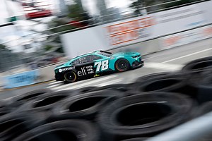 Legge gets 'monkey off my back' with top 20 run in Chicago | RACER