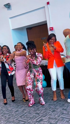Hey there, all you amazing singles out there! Guess what? We’ve got some fantastic news just for you! Yesterday, our incredible bishop @bishophenryfernandez made a big announcement – our singles ministry is back and better than ever! He announced that the amazing @aprilsward will lead the ministry😄🎉 So, if you’re flying solo and eager to find a bunch of awesome people to hang out with, who share your dreams and passions, then listen up! 👉Today is the day to sign up for our singles ministry at