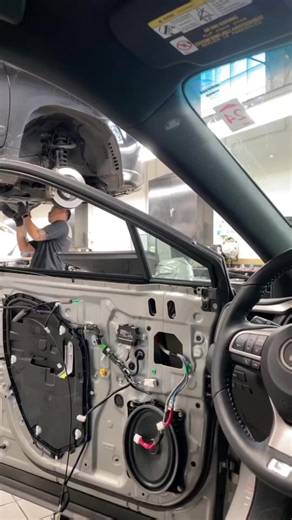 Replacing a side mirror is easy and fast at Lexus of Las Vegas. CALL, MESSAGE OR VISIT for your service, repair and maintenance appointment for your Lexus. #lexusoflasvegas #lexuschallenge | Lexus of Las Vegas