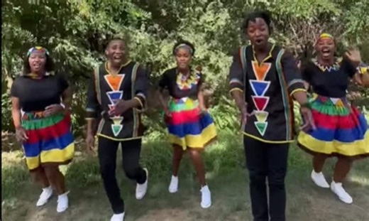 Watch: Everyone’s hop-hopping to Kurt Darren’s Spinnekop | Network News