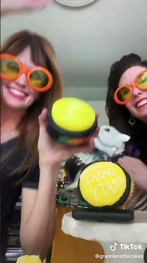 A 30 Second Dance Party Party?