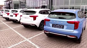 Russians reluctantly embrace Chinese cars after Western brands depart