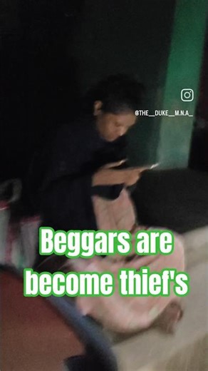 Beggar using cell phone 🤳 📱#shorts#viral#trending#reels#funny#beggars#kolkata