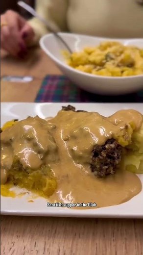 Luxury Overnight Sleeper Train in the UK - The Caledonian Sleeper: The BEST Way from London Scotland