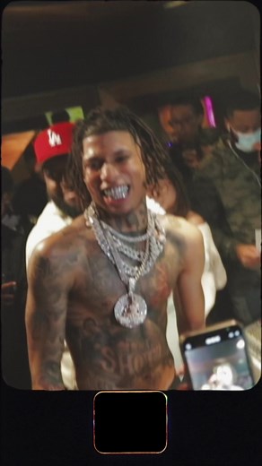 New vlog just dropped, sneak peak at NLE Choppa new album 👀 Click link in my bio 🔥 #vicblends #barber #nlechoppa #vlog #youtube #CloseYourRings #ArbysDiabloDare