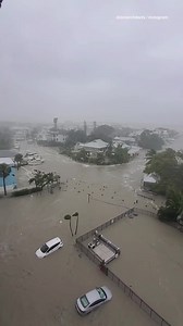 531K views · 10K reactions | Hurricane Ian storm surge causes severe flooding in Fort Myers Beach, Florida. nbcnews.to/3dSfSof | NBC News | Facebook
