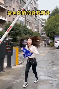 Play pranks on beautiful but funny girls 🤣😂🤣🤣🤣 | Small smile