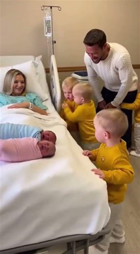 😂👶 “Four Tiny Heroes vs Two Newborns” – Hospital Chaos You Can’t Script!Hospital Chaos: Toddlers vs