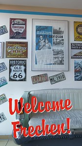 👋 Welcome to Miss PeppeR Frechen – wo Burger nicht einfach nur Burger sind! 🍔 Neonlights, Polstersitze, Rock’n’Roll aus der Jukebox – und auf dem Teller? Genau das, was du willst: juicy Burgers, crispy Miss PeppeR Potato Fries und creamy Shakes im echten 50s-Retro-Style. 🤩 Ob kurzer Stopp oder langer Abend mit der Crew – bei uns geht’s nicht nur ums Sattwerden. It’s the vibe – das Feeling, genau am richtigen Platz zu sein. Laut, lecker, laid-back. 🍟 🇺🇸 👉 Miss PeppeR Frechen – wie ein Kurz