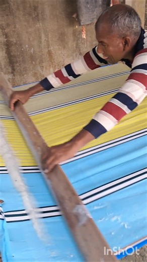 তাঁত শিল্প মাজন দেওয়া হচ্ছে। very# beautiful #colour #lungi #mercerizing #taat