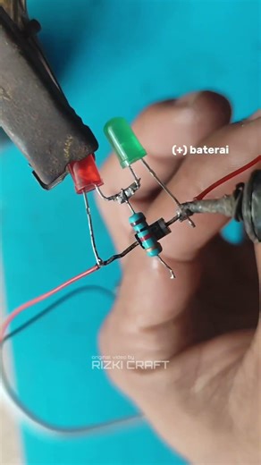 make a battery charging indicator circuit #tutorial #idea #electrical