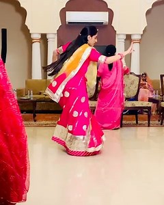 27K views · 3.3K reactions | #royal #rajput #baisaraj  #beautiful #song #✌️ #beautiful #ghoomar #dance #baisaraj  @nidhi_rajvi | Royal Rajput Baisaraj | Facebook