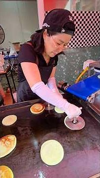 Korean Street Food – Amazing Automatic Hotteok Machine! Satisfying Pancake Making ASMR