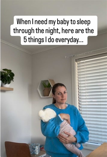 Getting babies to sleep well can be no mean feat! (And this can feel like a full time job!) But here are some of my top things I focus on to give your baby the best chance to sleep through the night: . 1️⃣ Set a consistent bedtime routine: Babies thrive on predictability. A simple routine (like bath, feed, story, bed) signals that it’s time to sleep. There are numerous evidence based research studies that confirm just how powerful a consistent bedtime routine can be to support great sleep. 2️⃣ U