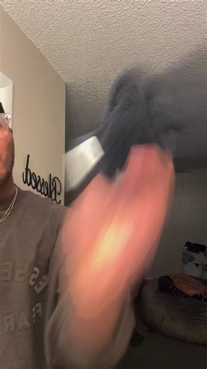 Let’s start the day off with another praise break come on family!!! COME ON FAMILY, let’s let this be a time of surrender, prayer, and praise AMEN #christiantiktok #fyp #praisebreak #praiseandworship #Jesus