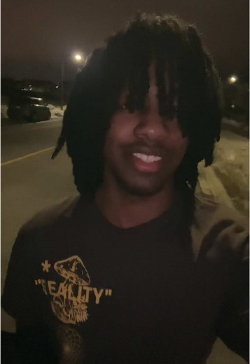 Uber Driver Encounters a Dread Head in Urban Air
