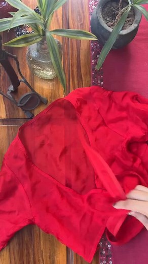 172 reactions · 14 comments | Mirchi blouse ! . . Msg to know more . Brocade halter and an organza overlay ! . . Msg to have your own ! . . #anumishra #blouses #blouse #red #redblouse #halter #halterblouse . . { red blouse , halter blouse , blouses, Anu Mishra } | Anu Mishra | Facebook