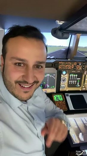 Boeing 747 Fixed-base Simulator - Pilot Alexander