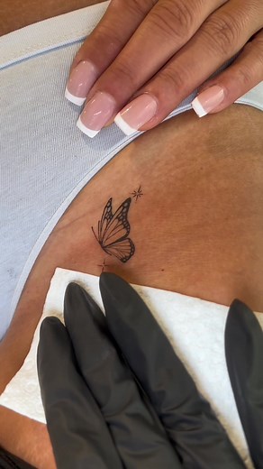 The best tattoo reveal we have done 🦋 #tattoo #butterfly #butterflytattoo #finelinetattoos