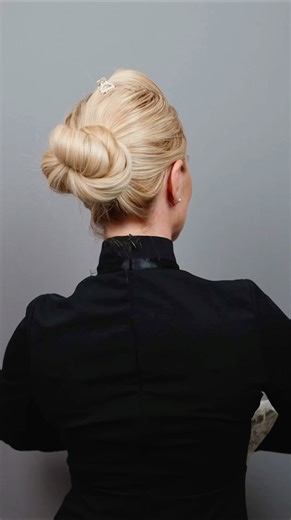 Elegant Sleek Bun Tutorial | Quick & Polished Look 👀