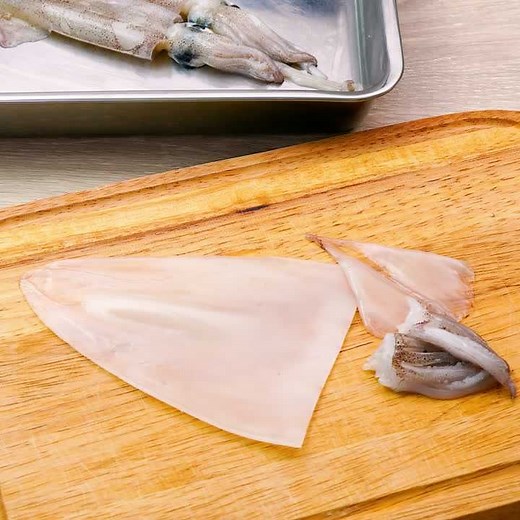 料理の基本！ ヤリイカの捌き方のレシピ動画・作り方 | デリッシュキッチン