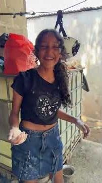 Mi sobrina le regó toda la arina a Iliana🤣 #humor #parati