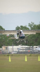 Dan Reynolds’s Chinook at the Sun’n Fun STOL demo Video @bananasssssssss | National STOL Series