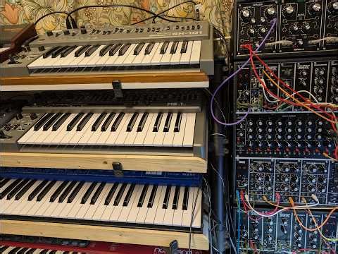 Ratcheting Berlin School sequences on SH-101 and MS-1 mk2 using 960 sequencer and Doepfer A-160-5.