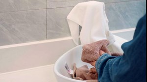 2 Pieces Metal Towel Bar Kitchen Cabinet Steel Towel Rack Bar for Hanging on Inside or Outside of Doors, Home Kitchen Bathroom(Black)