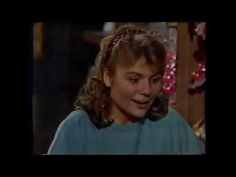 Classic Sesame Street - Gina and Sonny Friendly's Game Show