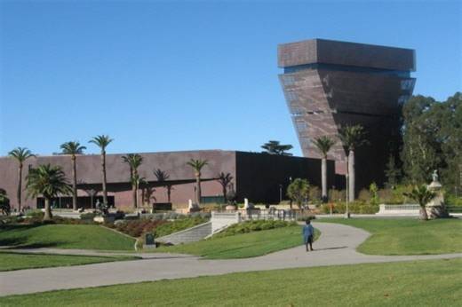 Monet’s Venice Splashes Into Golden Gate Park at de Young