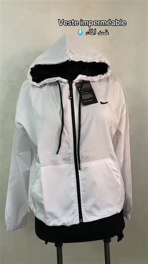 Veste imperméable pour femme : confort et style au gym