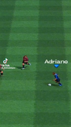 A veces pienso que el PES 6 fue una casualidad de Konami. Porque hiciste el mejor juego de fútbol de la historia y en vez de seguir esa línea te esforzarte todos los años por hacerlo mierda