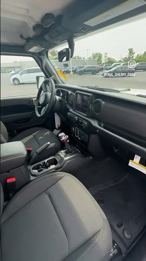 2023 Jeep Gladiator in manual transmission