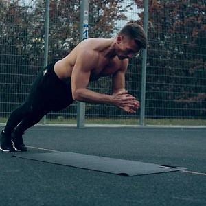 2.1M views · 367 reactions | 12 week fitness program: shape your body & strengthen your mind.  | Freeletics | Facebook