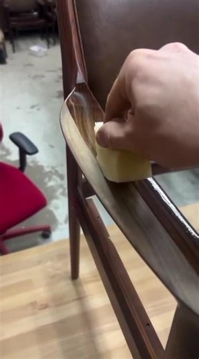 the process of polishing a chair using a sponge#shorts