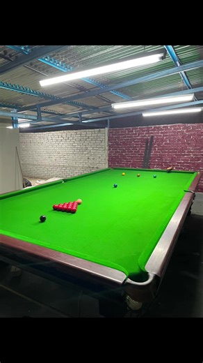 Pasang Meja Snooker: Lantai Tak Rata? Kami Bantu!