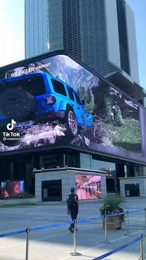 The World’s Largest 3D Anamorphic Illusion Screen || Seoul Korea