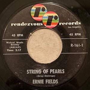 Ernie Fields - String Of Pearls / Castle Rock