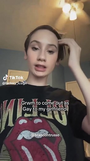 @Brandon Trusso Neon lighted letters of different styles! If you are in charge of an advertising agency,an airport,a hotel,a school,a shoppingm mall,floor stickers,or a chain store.Whether you purchase one or multiple items,you mcan come to LCSIGN ❣️❣️ #fy #foryour #lcsign #tony #neon