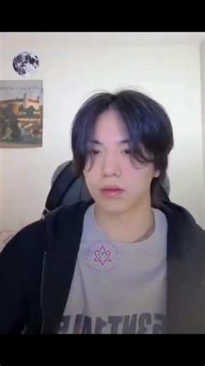 Ayer en Live de Rocky nos contó que si vio con los chicos en el aniversario luctuoso de Binnie... #rockyastro #astro #아스트로 #arohaと繋がりたい #binnie