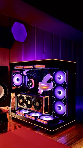 Create Setup on Instagram: "Build: 💜❤️ #gamingsetup #gamingroom #deskgoals #pcsetup #desksetup#desk #deskdecor #gamingpc #pc #setupgamer #setup #setupwars #setupinspiration #dreamsetup #lianli"