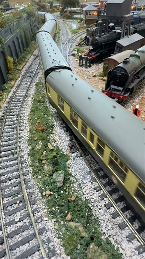 Peco streamlined points crossover passed over by a Class 20 double header.