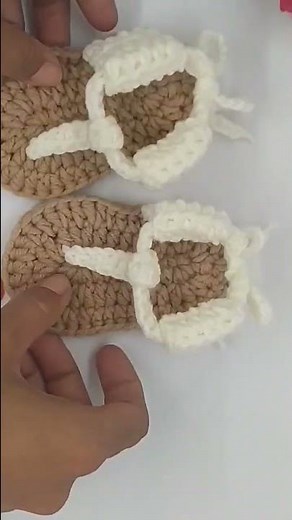 How to crochet baby flip flops